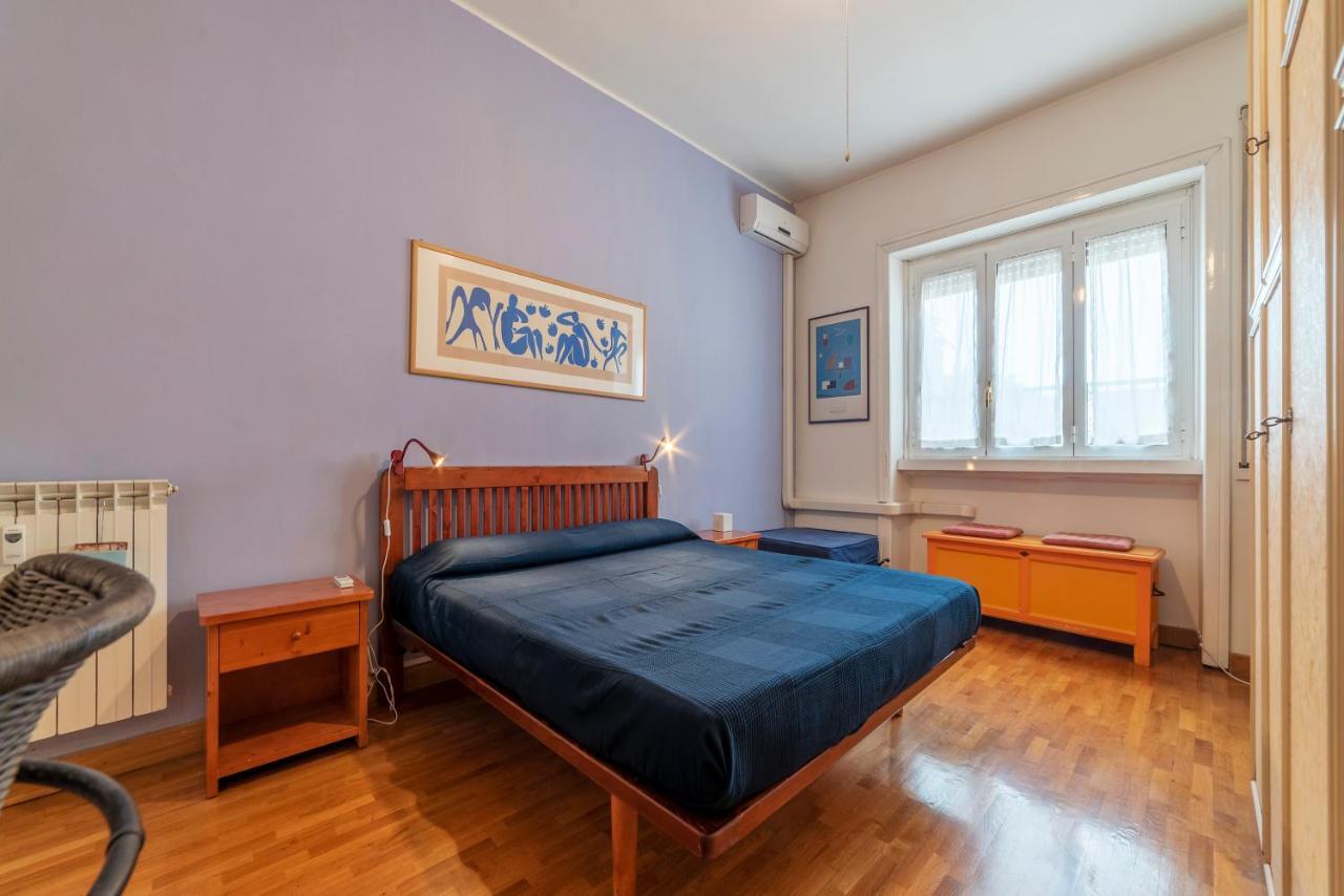 Roomy And Bright Apartment With Terrace ローマ エクステリア 写真