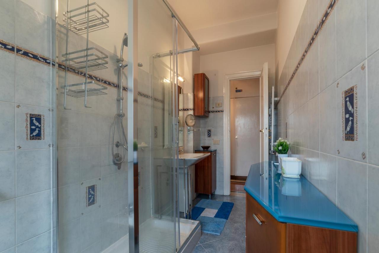 Roomy And Bright Apartment With Terrace ローマ エクステリア 写真